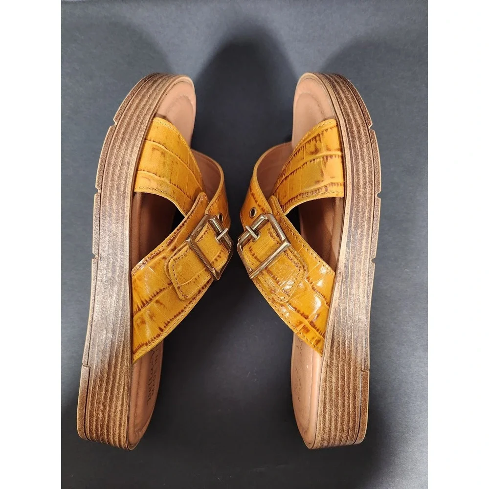 BELLA VITA Slide Wedge Sandal Womens 5.5M Cognac Mustard Croco Leather Buckle
